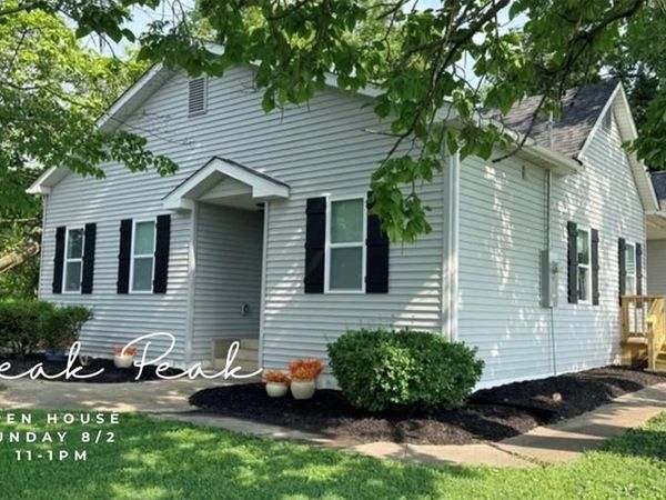 1201 E Main Street , Staunton, IL 62088