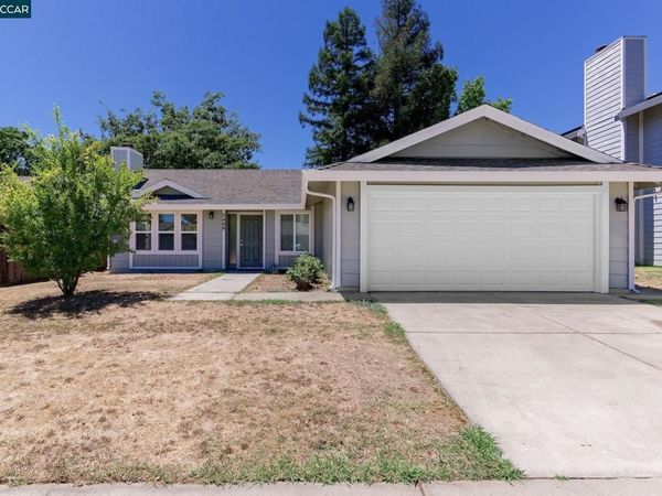 7409 Martignetti Ct, Sacramento, CA 95842