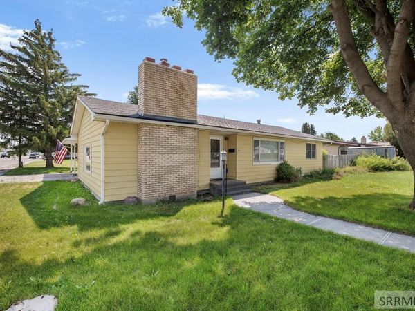 425 Horrocks Drive, BLACKFOOT, ID 83221