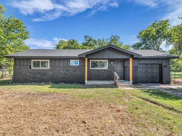 700 4th Street , Eddy, TX 76524