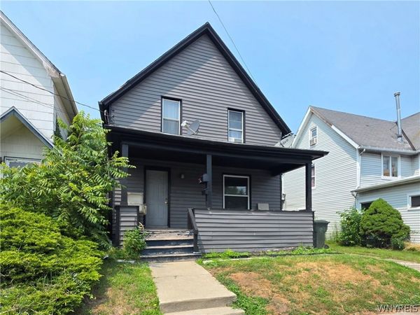 304 Schenck Street , Niagara Falls, NY 14120