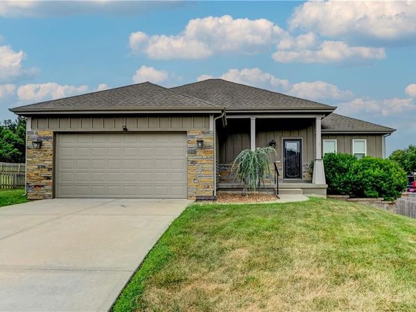 599 Linda Court, Liberty, MO 64068
