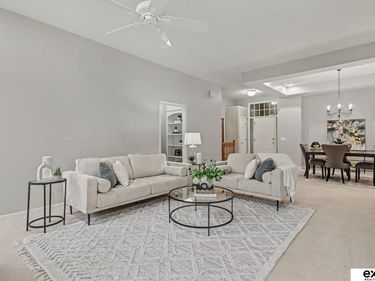 10121 S 172 Circle, Omaha, NE 68136