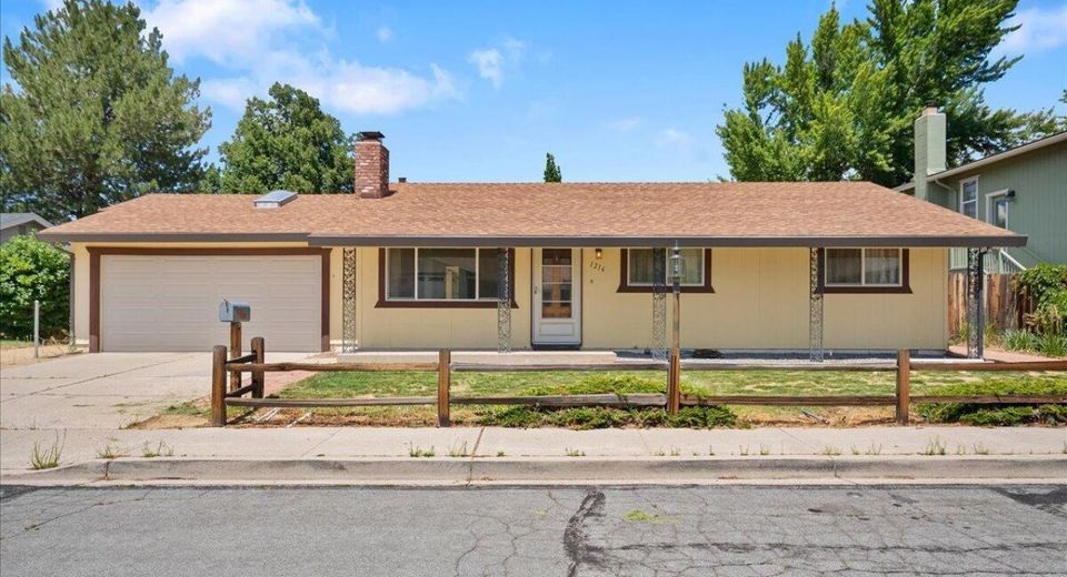 1216 Fremont Street, Carson City, NV 89701 Photo