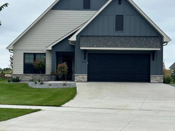 2240 Sydney Lane , Hudson, WI 54016