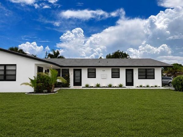 124 NW 21ST Court, Unit 1-4, Wilton Manors, FL 33311