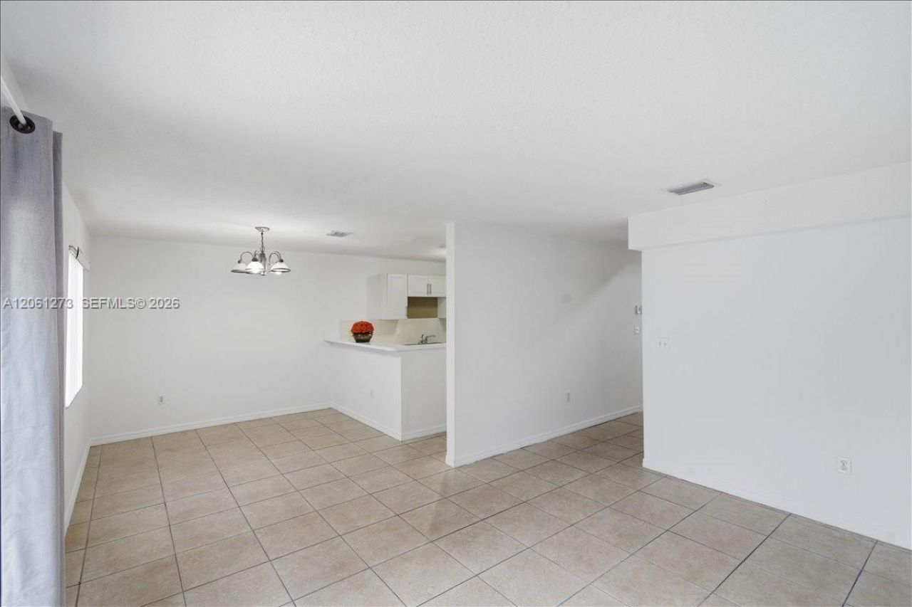 7245 NW 173rd Dr, Unit 2505, Hialeah, FL 33015 Photo