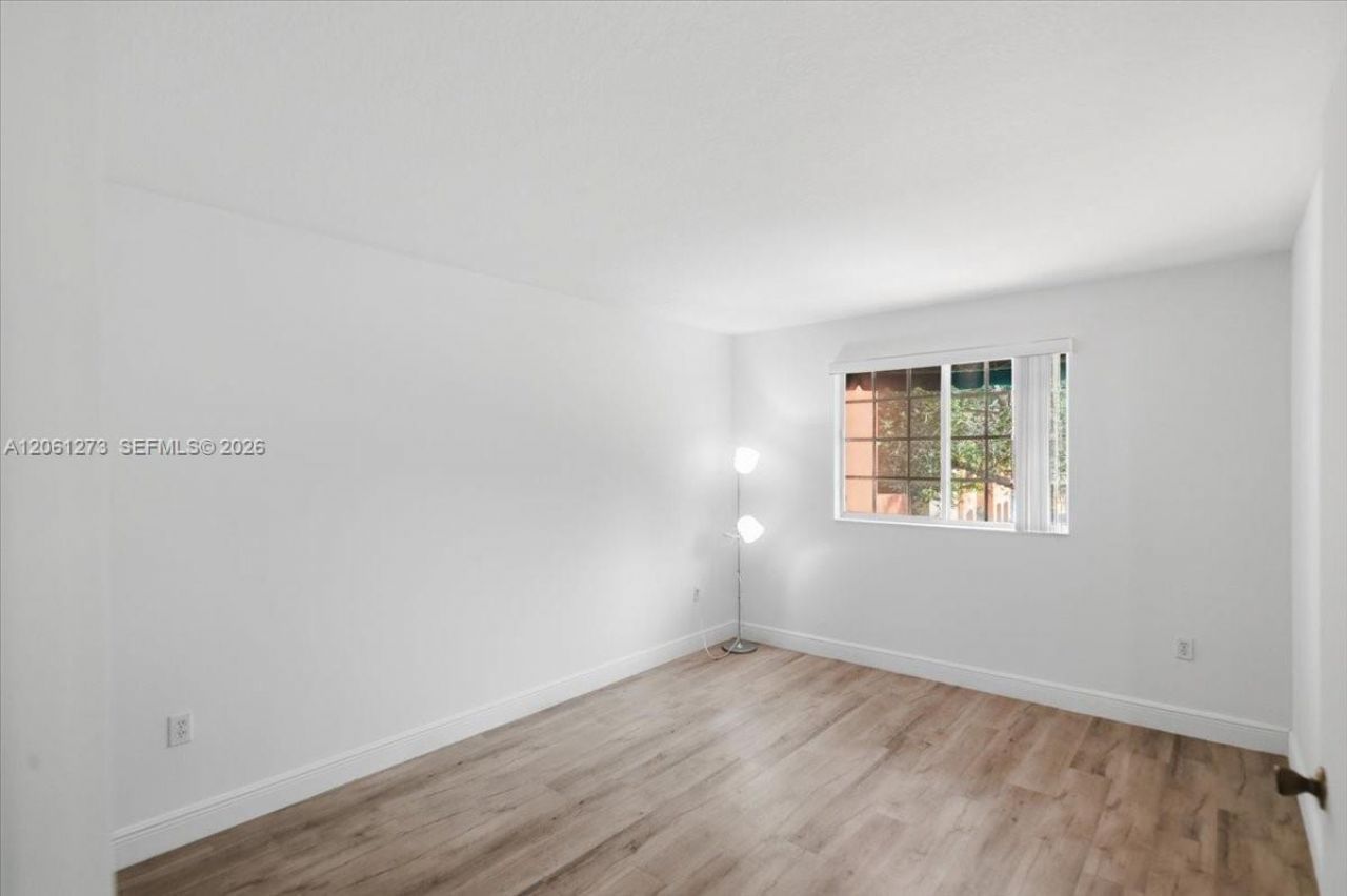7245 NW 173rd Dr, Unit 2505, Hialeah, FL 33015 Photo