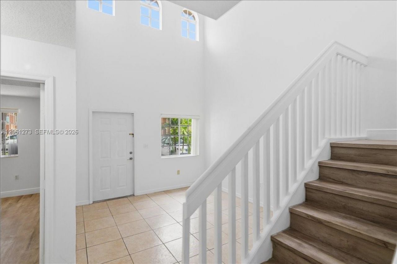 7245 NW 173rd Dr, Unit 2505, Hialeah, FL 33015 Photo