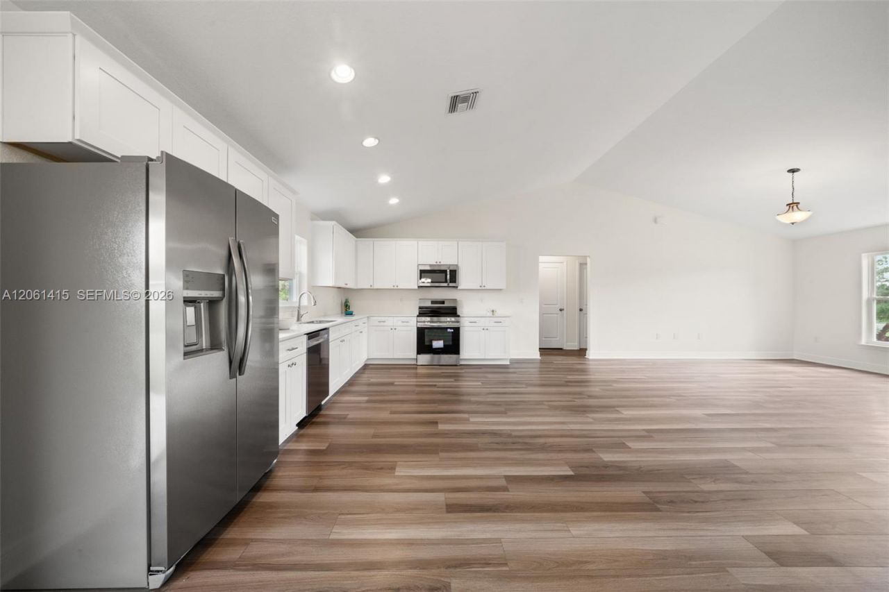 5826 Cortez Blvd. , Sebring, FL 33872 Photo