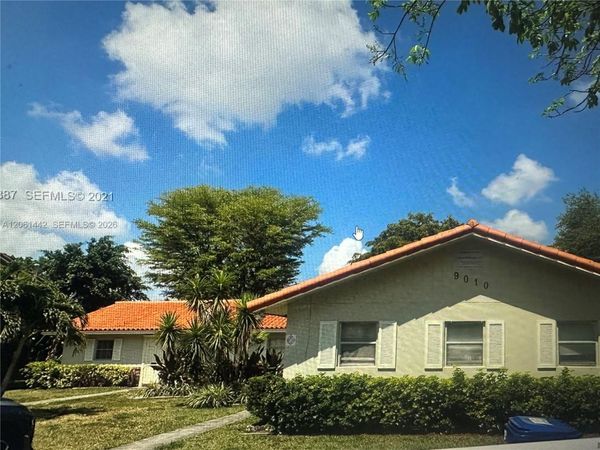 9010 NW 38th Dr, Unit 3, Coral Springs, FL 33065