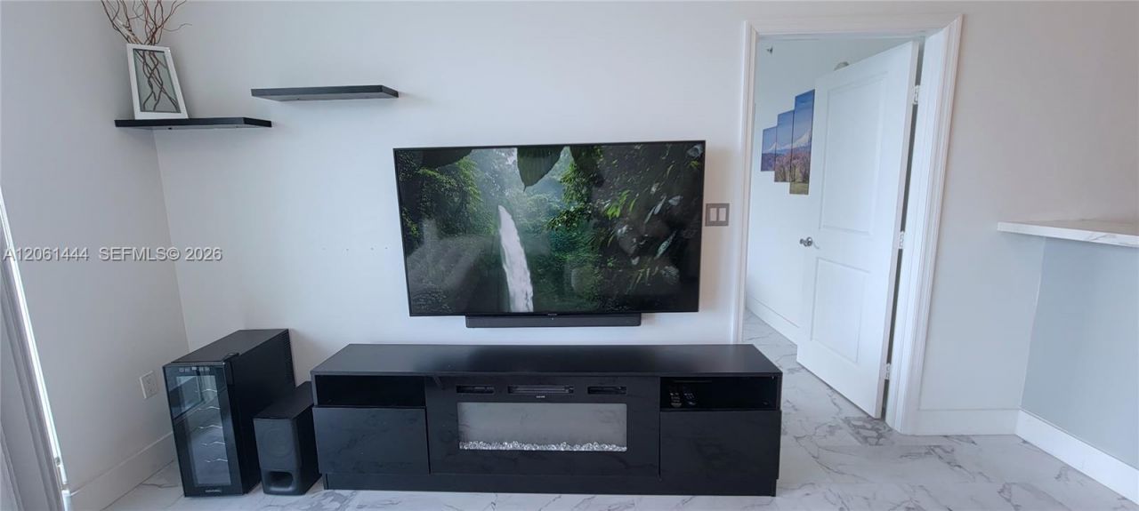 7910 W Harbor Island Dr, Unit 708, North Bay Village, FL 33141 Photo