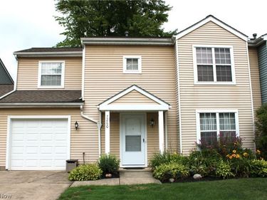 7260 Somerset Court, Northfield, OH 44067