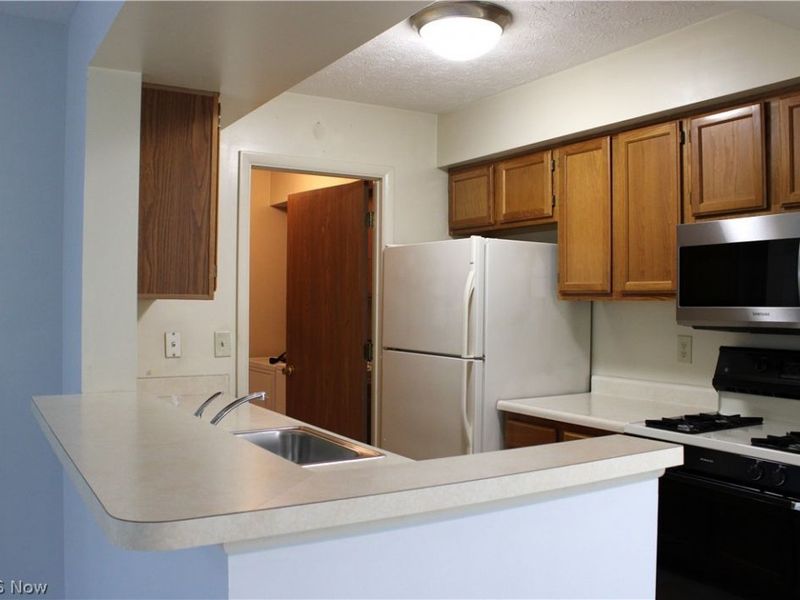 7260 Somerset Court, Northfield, OH 44067 Photo 4