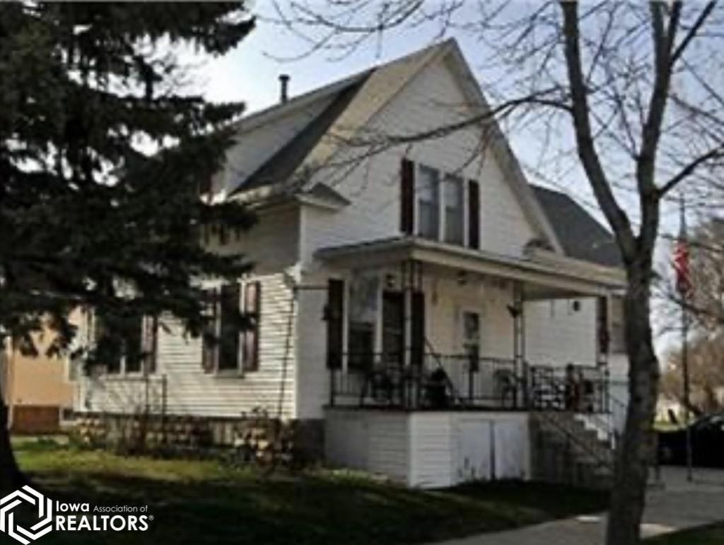 1404 N Washington Avenue, Mason City, IA 50401 Main Photo