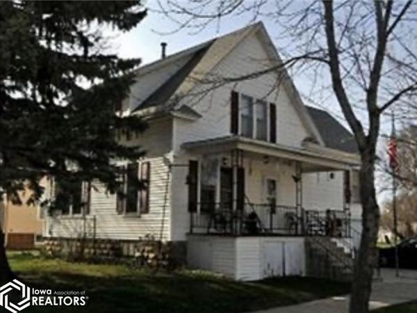 1404 N Washington Avenue, Mason City, IA 50401