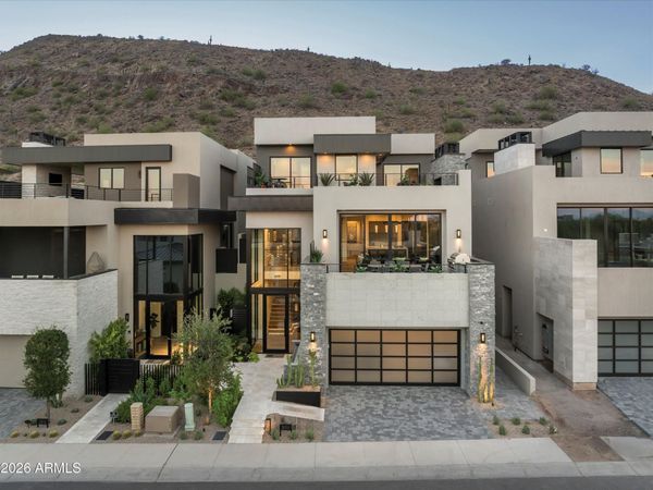 5020 N ASCENT Drive, Scottsdale, AZ 85251