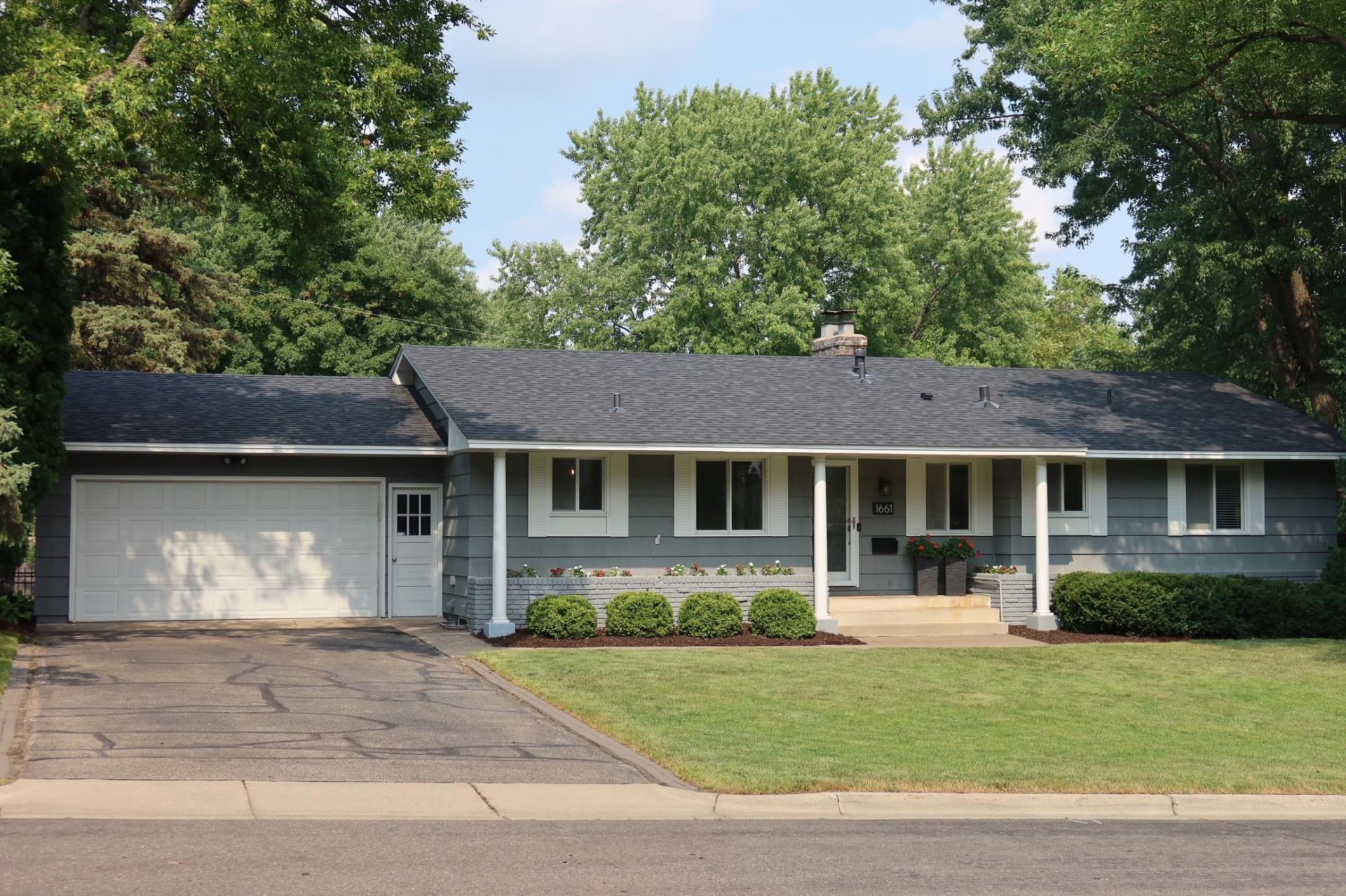 1661 Virginia Avenue S, Saint Louis Park, MN 55426