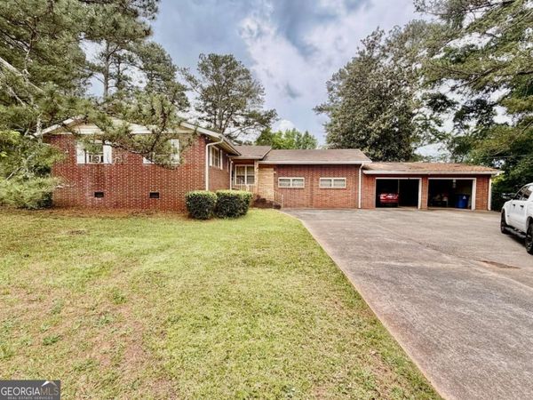 125 Greenway Park Drive, Mcdonough, GA 30253