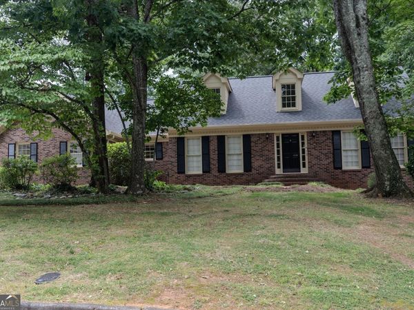 2858 Livsey Drive, Tucker, GA 30084