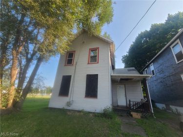 1023 4th Street SW, Canton, OH 44707