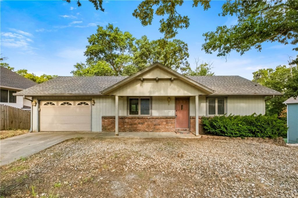 25 Tavistock Drive, Bella Vista, AR 72714 Main Photo