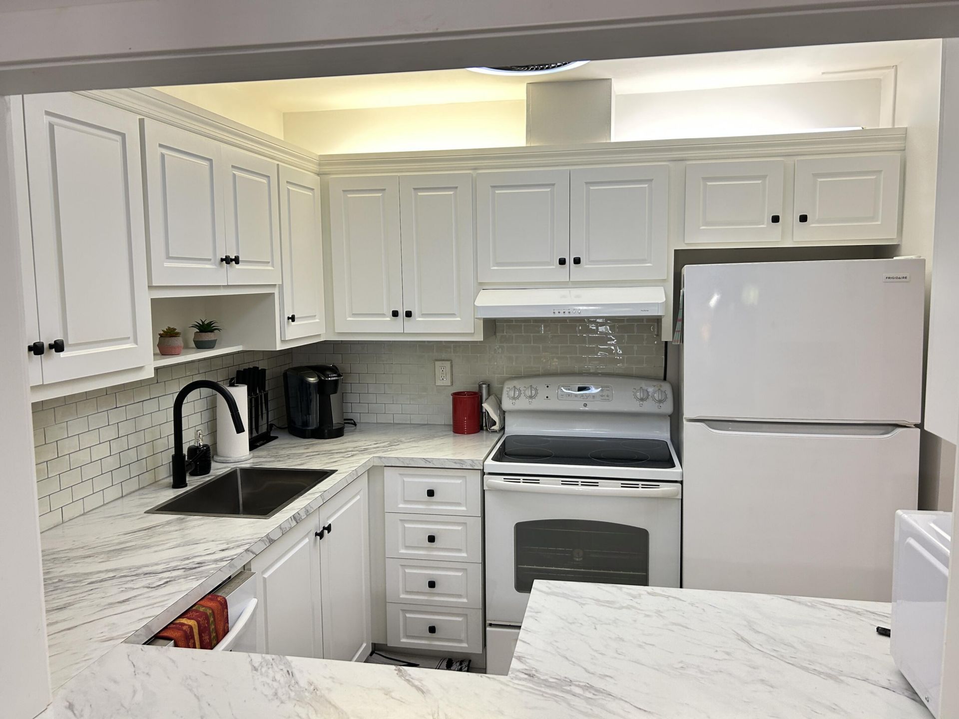 5640 SW 3rd Place, Unit 208, Margate, FL 33068 Photo