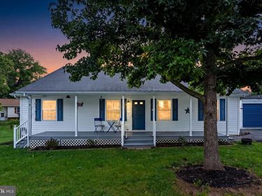 4 HUNTINGDON LANE, BOYCE, VA 22620