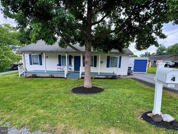 4 HUNTINGDON LANE, BOYCE, VA 22620