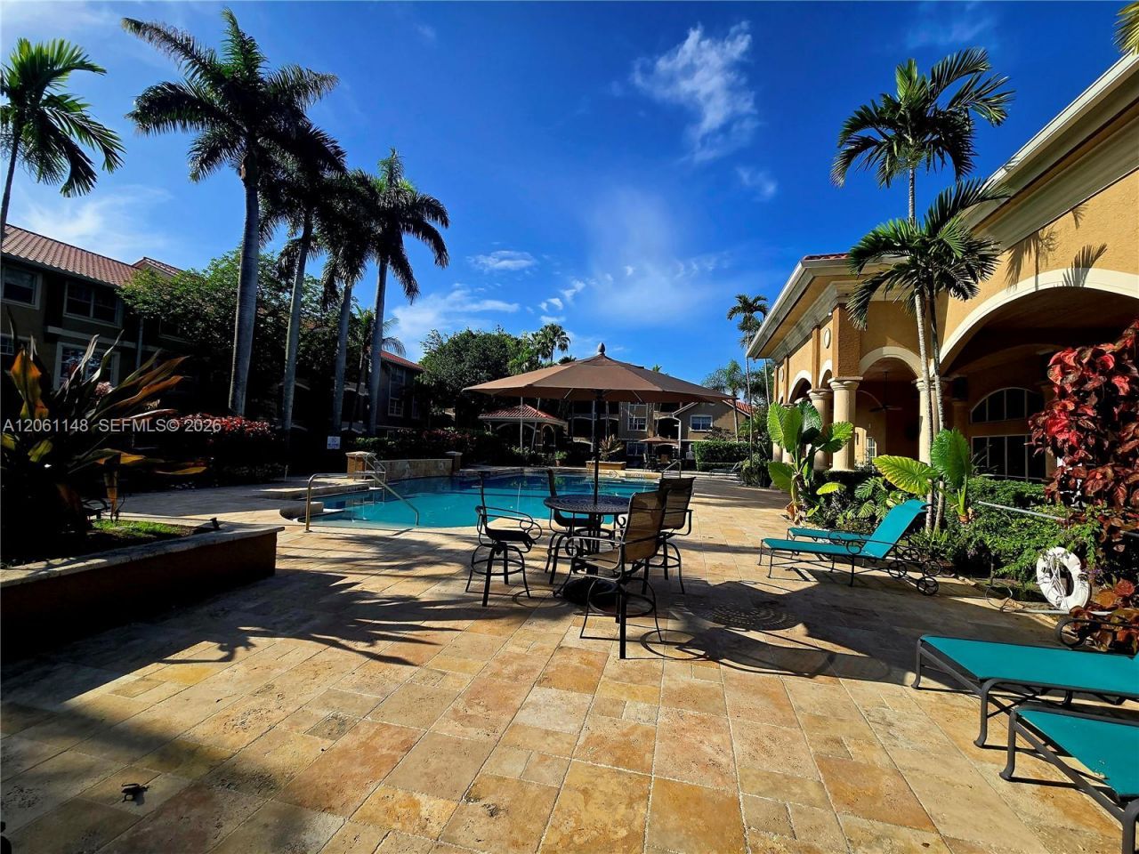 11600 SW 2nd St, Unit 18104, Pembroke Pines, FL 33025 Photo