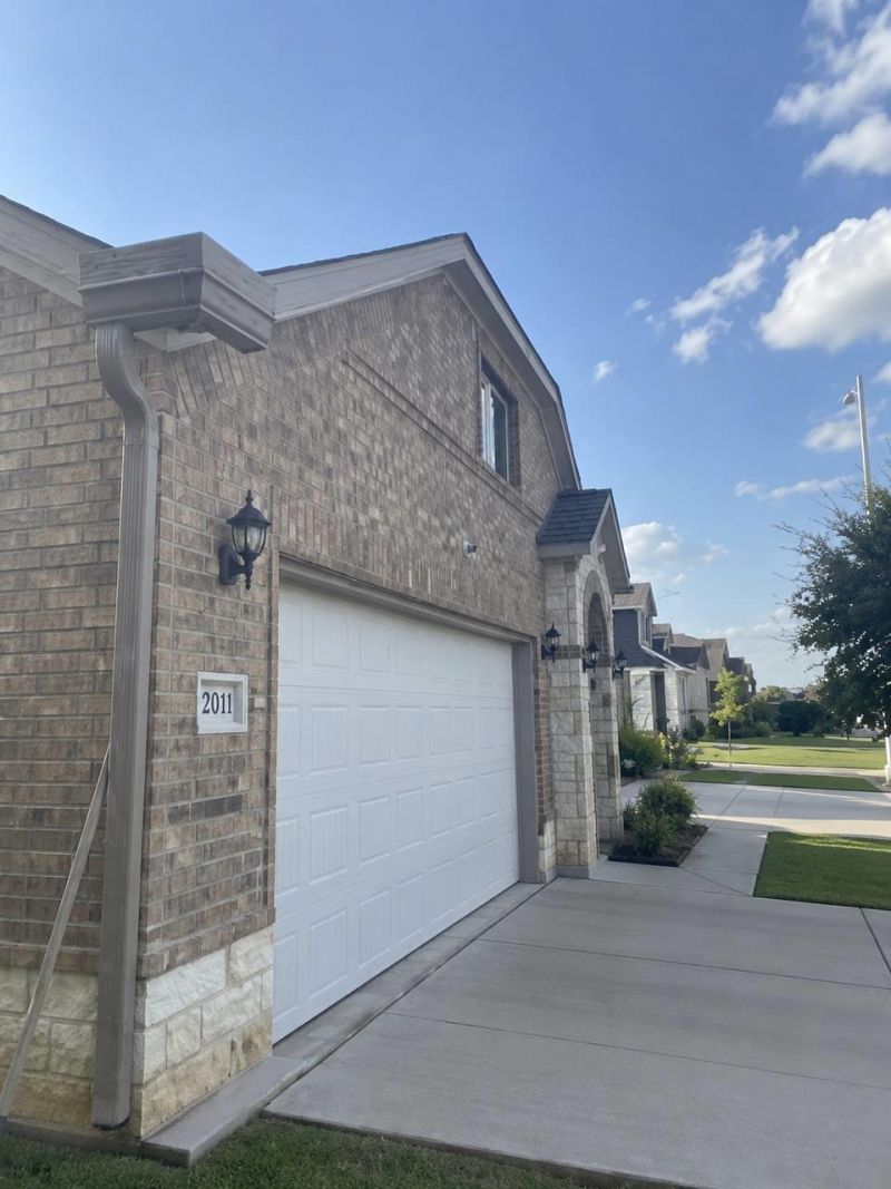 701 S San Marcos St , Manor, TX 78653 Main Photo