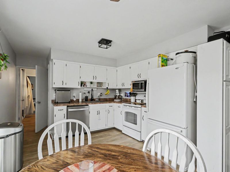 200 Essex Road , Lexington, OH 44904 Photo 6