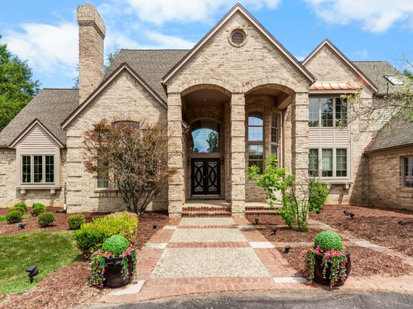 2086 Valleyview Drive, Ann Arbor, MI 48105