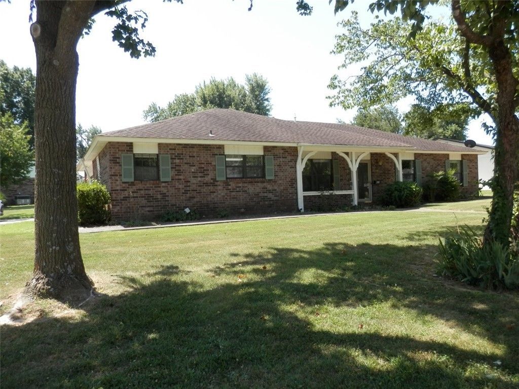 2915 Parkwood Drive, Rogers, AR 72756 Main Photo
