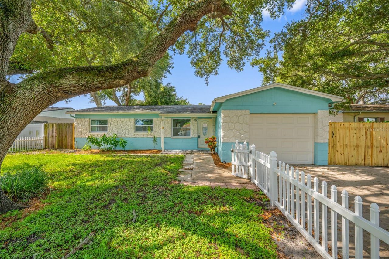 3664 15th Avenue Se, Largo, FL 33771 Main Photo