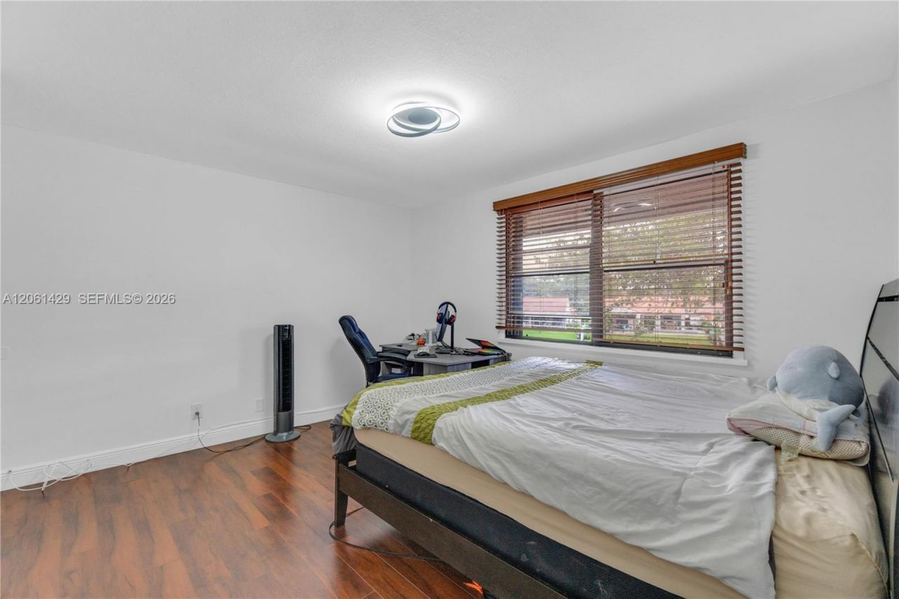 2905 Begonia Way , Cooper City, FL 33026 Photo