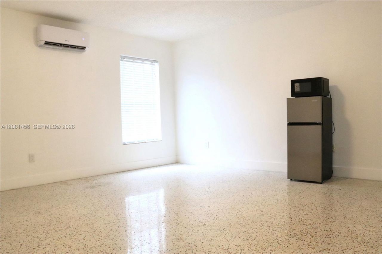 3146 NW 29th St, Unit 2, Miami, FL 33142 Photo