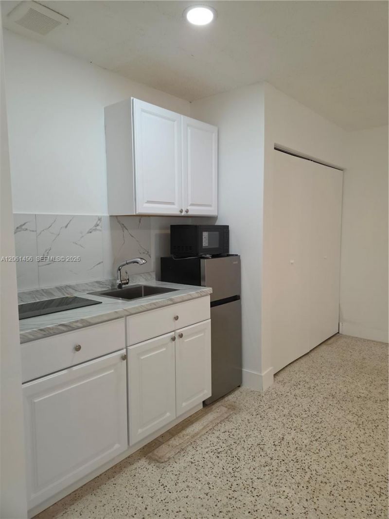 3146 NW 29th St, Unit 2, Miami, FL 33142 Photo