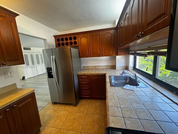 17011 N Bay Rd , Unit 412, Sunny Isles Beach, FL 33160