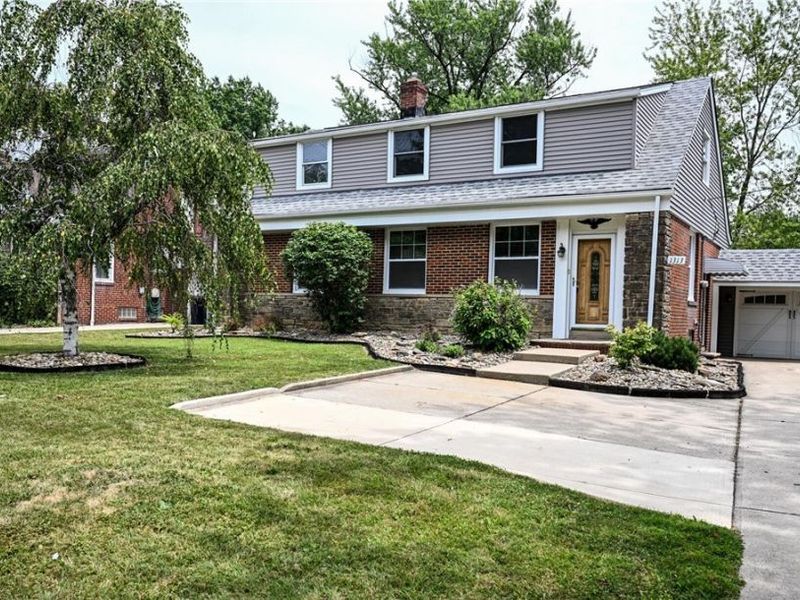1313 Richmond Road , Lyndhurst, OH 44124 Photo 1