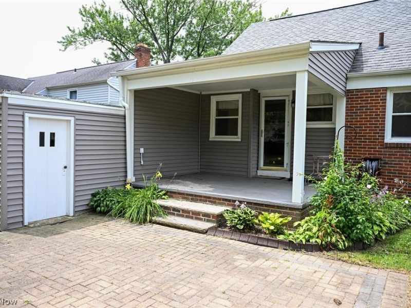 1313 Richmond Road , Lyndhurst, OH 44124 Photo 13