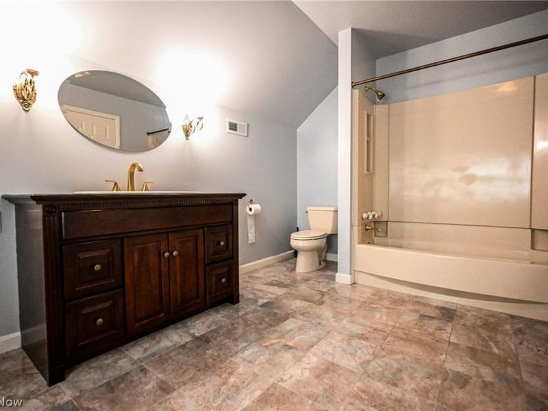 1313 Richmond Road , Lyndhurst, OH 44124 Photo 21