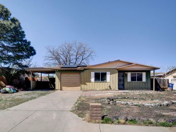 517 Ida Place NE, Albuquerque, NM 87123