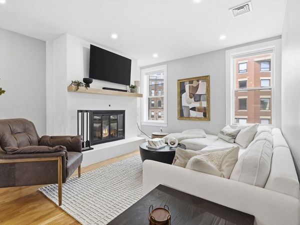 129 North Washington St, Unit 3, Boston, MA 02113