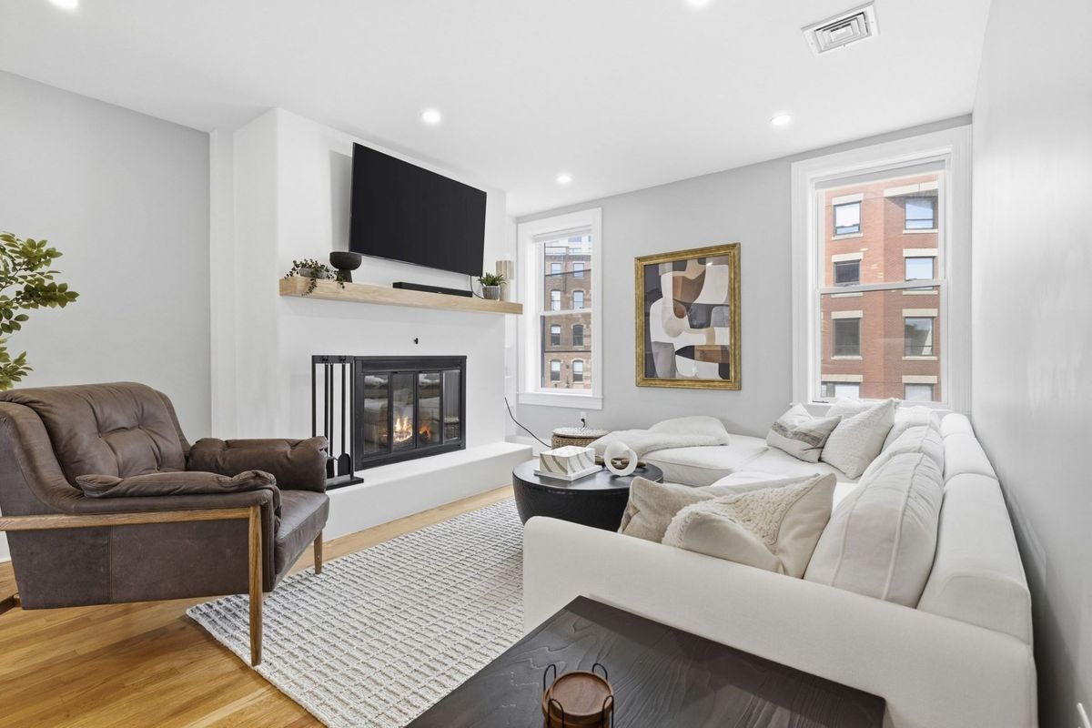 129 North Washington St, Boston, MA 02113