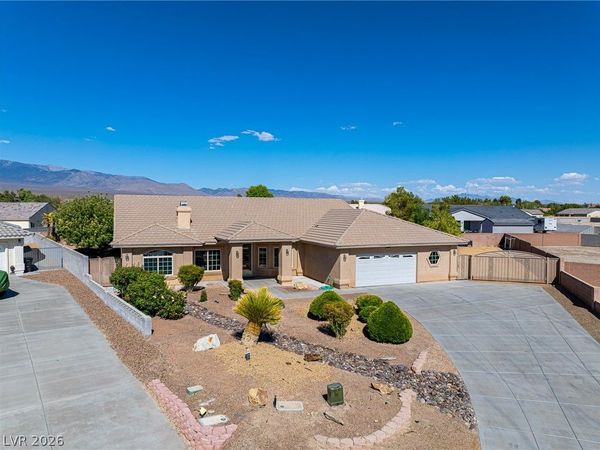 5360 Applewood Court , Pahrump, NV 89061