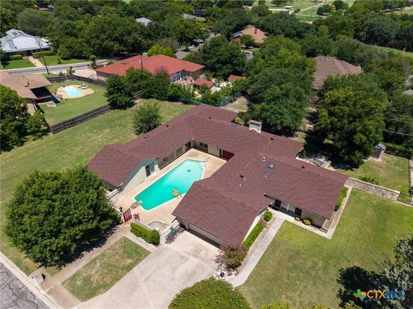 107 E Woodlawn Drive, Harker Heights, TX 76548