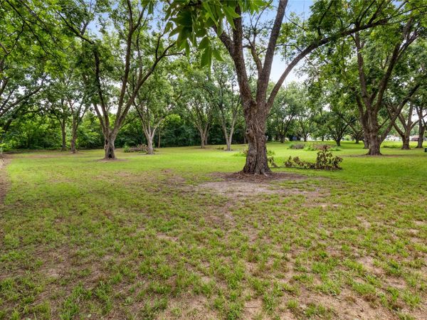 3 Orchard Street , Eufaula, OK 74432
