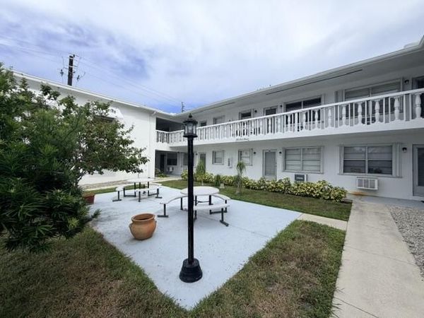 315 7th Avenue S, Unit 6B, Lake Worth Beach, FL 33460