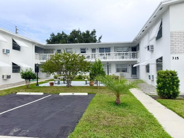 315 7th Avenue S, Unit 6B, Lake Worth Beach, FL 33460 Photo